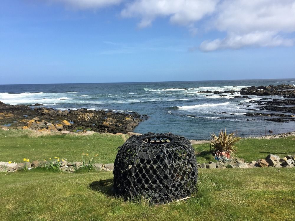 Pew With A View - Seafront Cottages Rosehearty Экстерьер фото