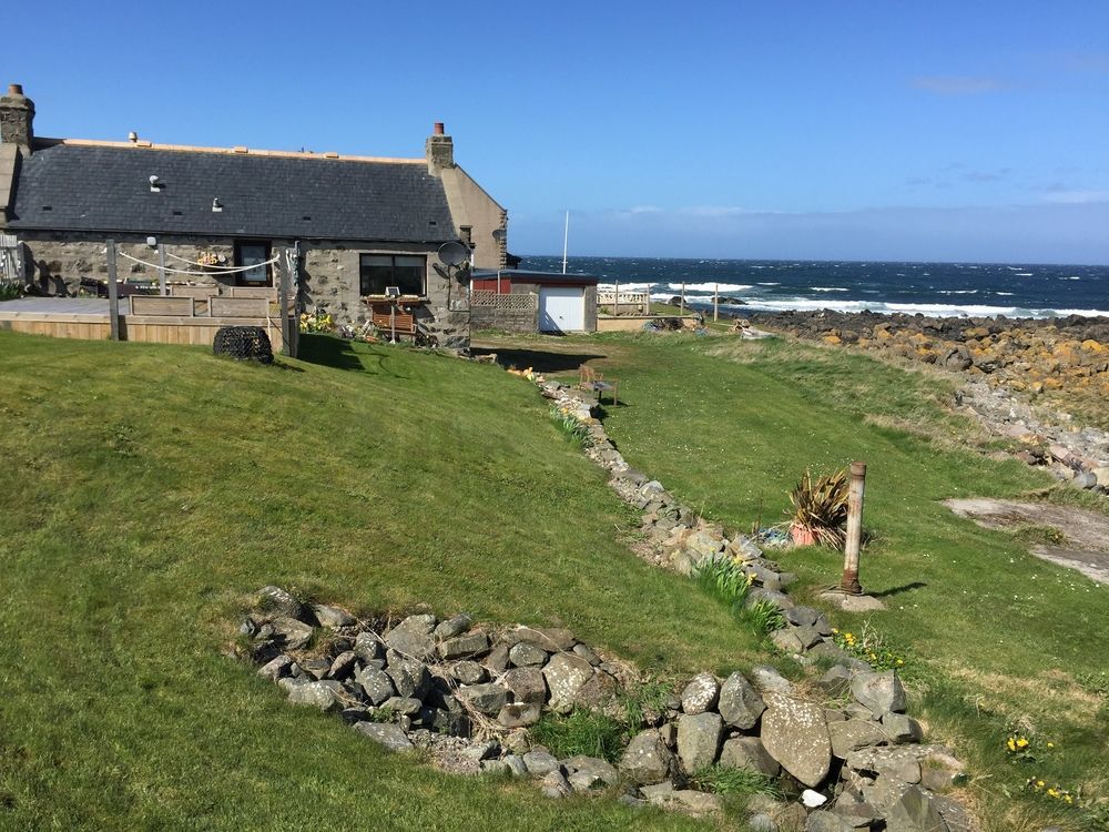 Pew With A View - Seafront Cottages Rosehearty Экстерьер фото