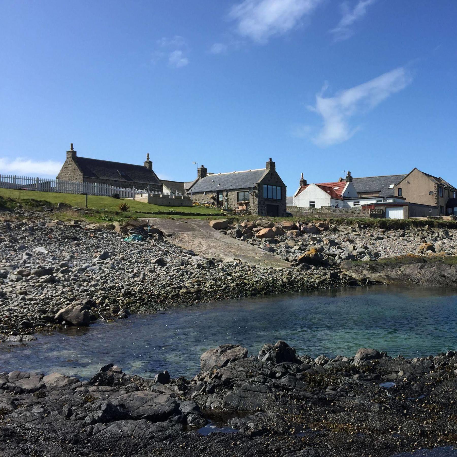 Pew With A View - Seafront Cottages Rosehearty Экстерьер фото