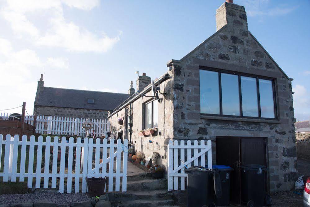 Pew With A View - Seafront Cottages Rosehearty Экстерьер фото