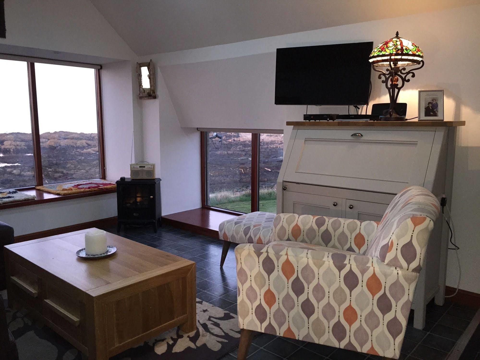 Pew With A View - Seafront Cottages Rosehearty Экстерьер фото