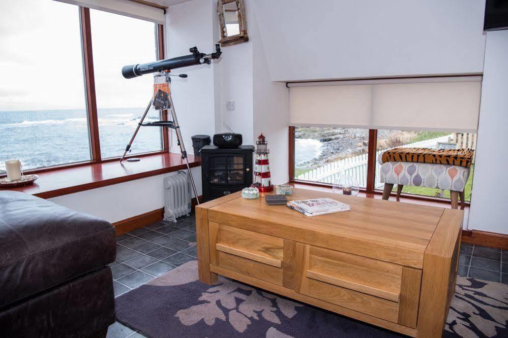 Pew With A View - Seafront Cottages Rosehearty Экстерьер фото