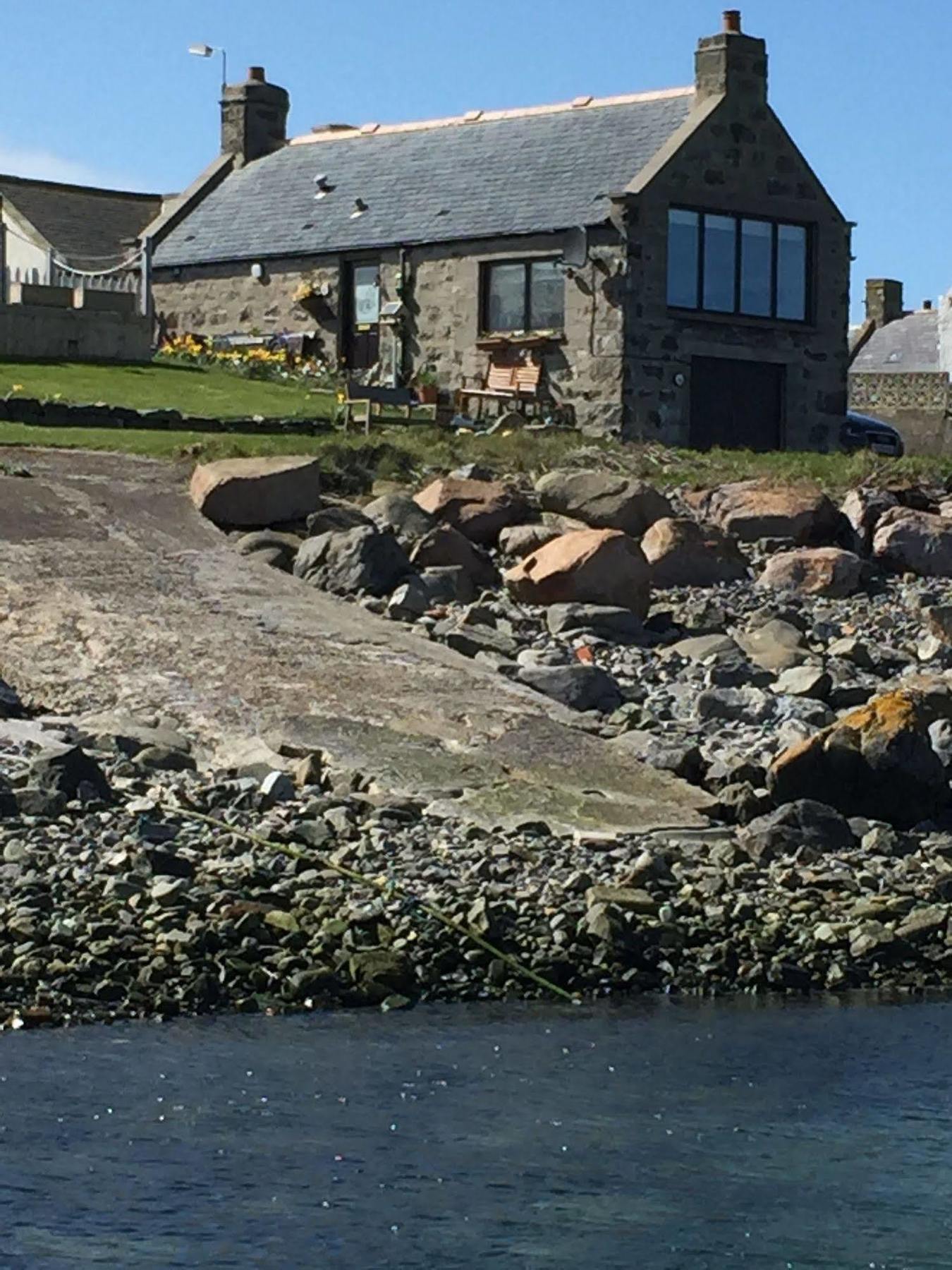 Pew With A View - Seafront Cottages Rosehearty Экстерьер фото